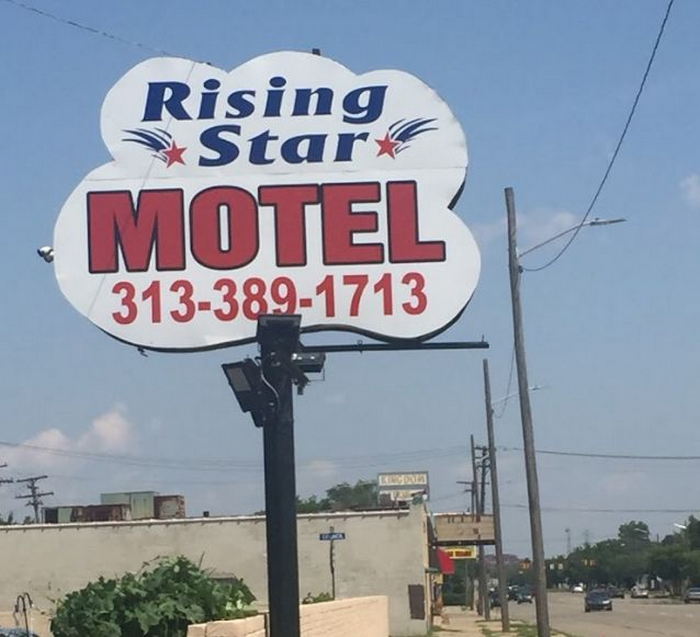 Rising Star Motel (Bel-Aire Motel) - Web Listing (newer photo)